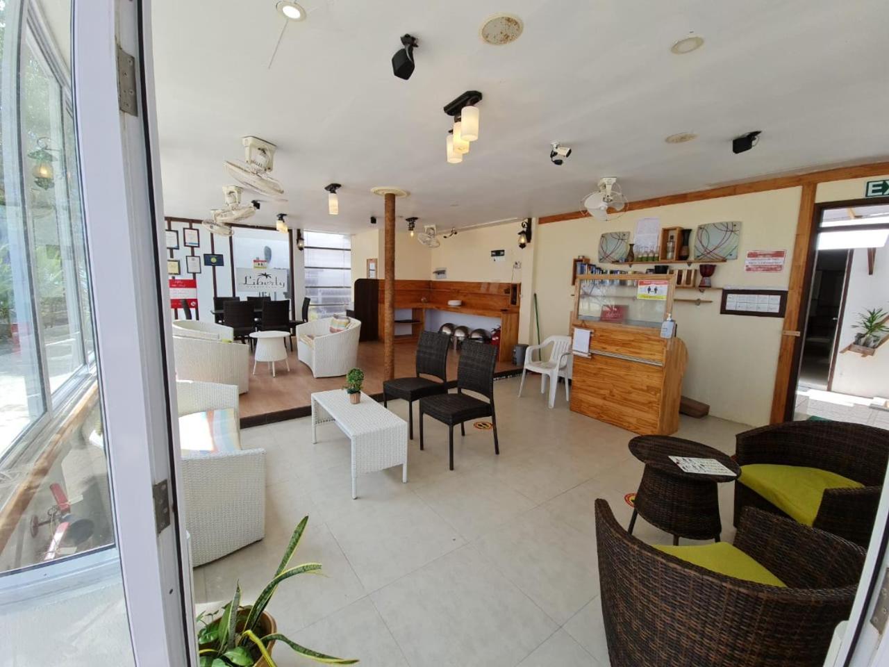 Liberty Guesthouse Maldives Mahibadhoo Exterior foto