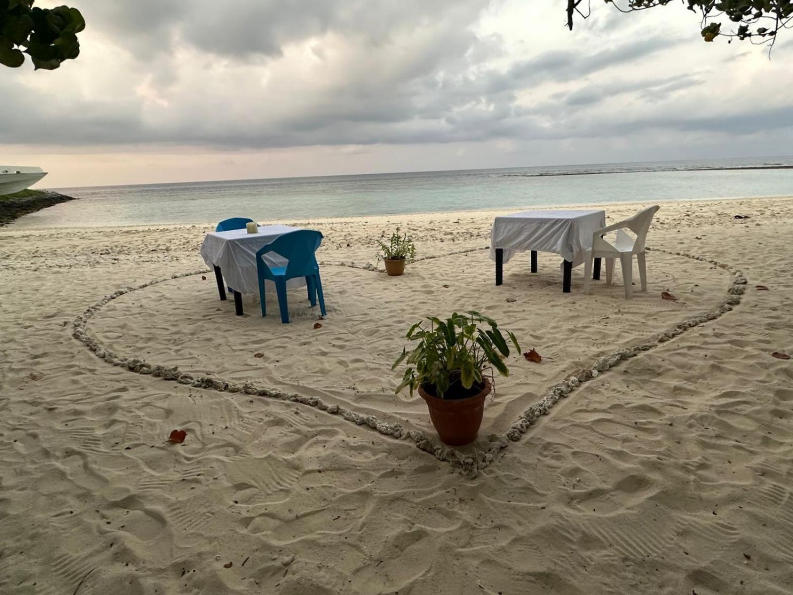 Liberty Guesthouse Maldives Mahibadhoo Exterior foto